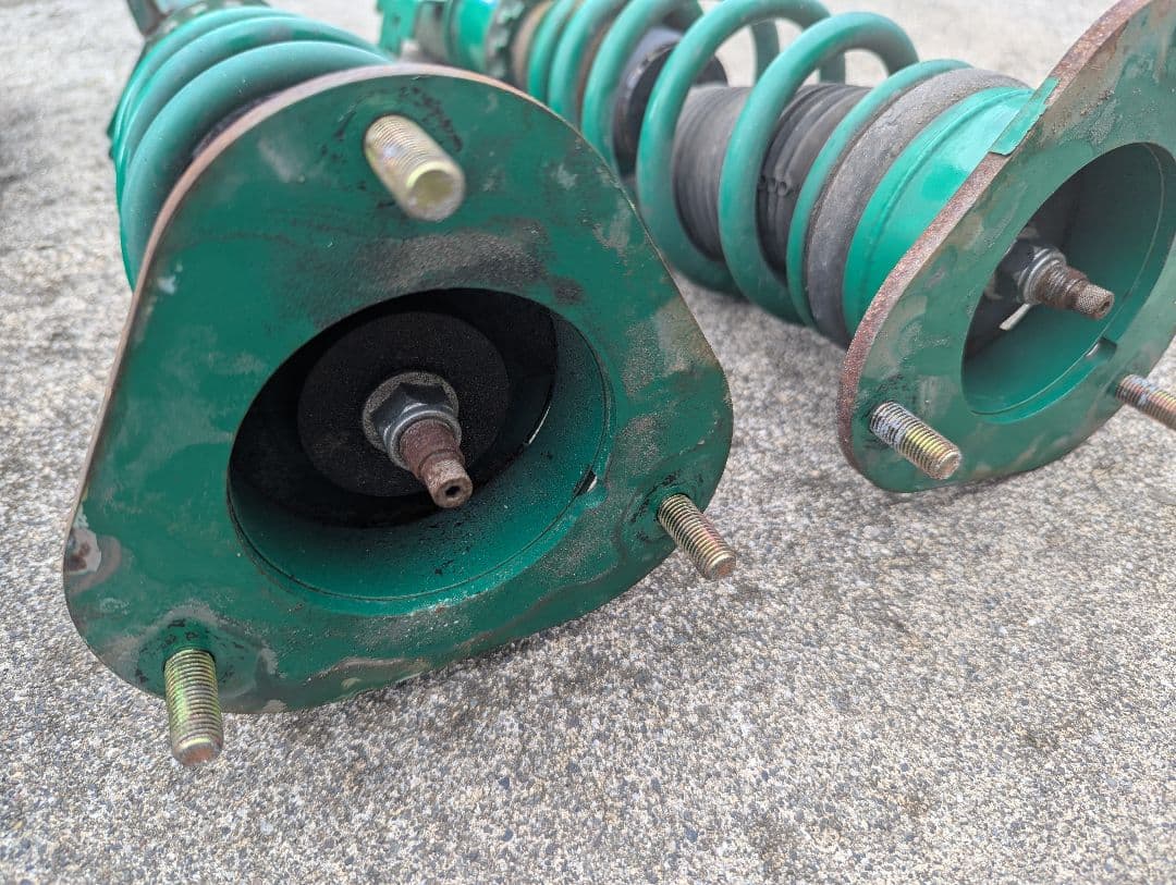 プリウスα テイン ストリートフレックス 車高調 street flex