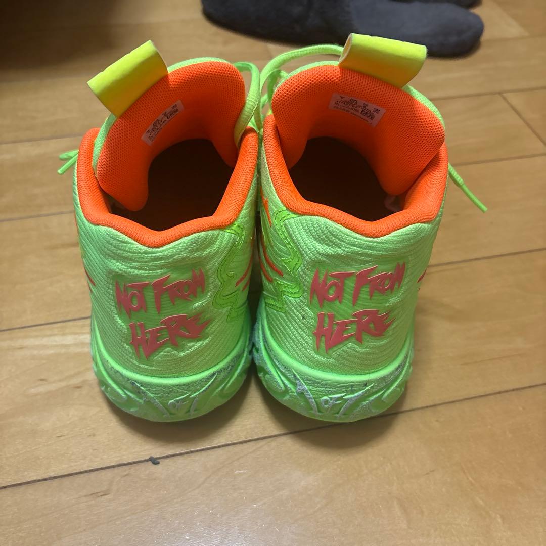 蛍光イエロー/オレンジ バスケットシューズ