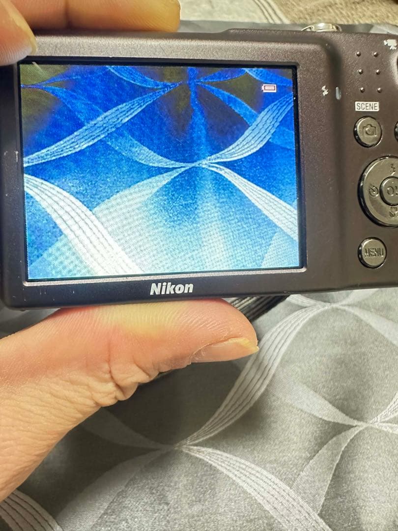 【美品 】NIKON COOLPIX S3300