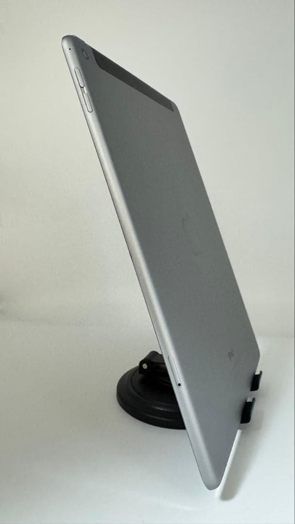 iPad Air2 A1475 16GBWi-Fi+cellularSIMフリー