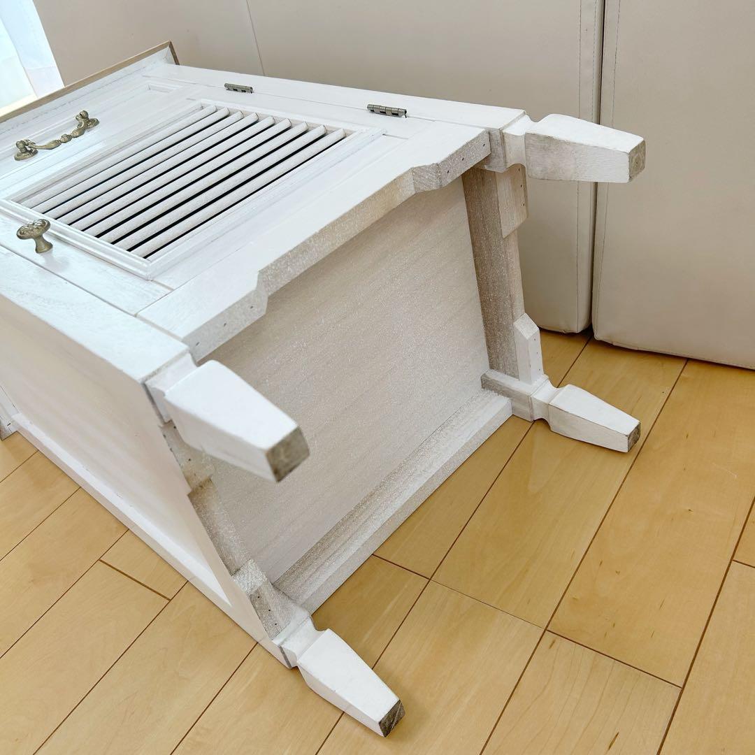 アンティーク　サイドチェスト　ブロカントシリーズ　ホワイトゴールドナイトテーブル