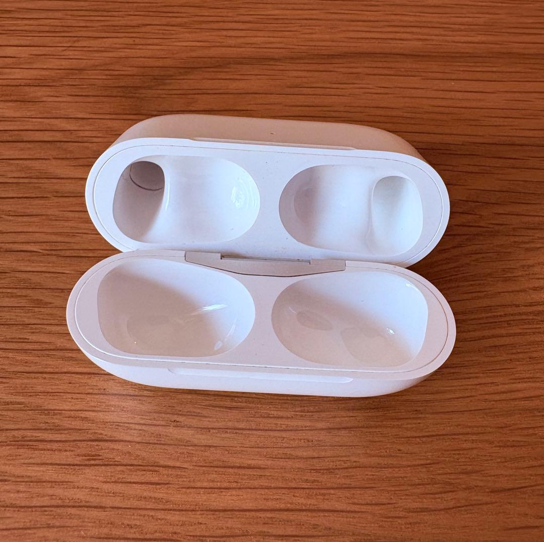 AirPods Pro 2021年モデル 本体＋充電ケース＋未使用イヤーピース