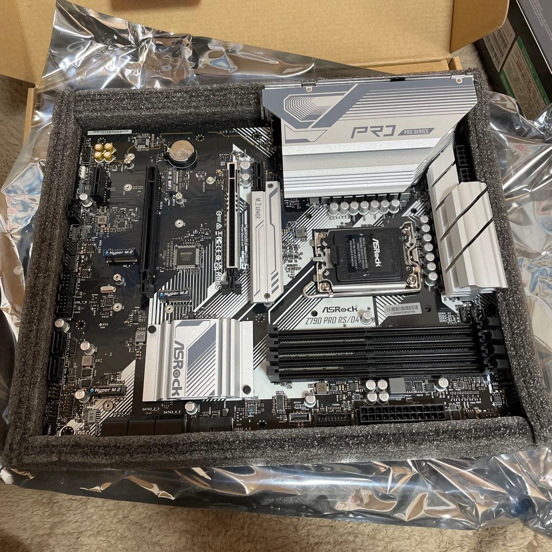 CORE i7 13700KFとASRock Z790 PRO RS/D4