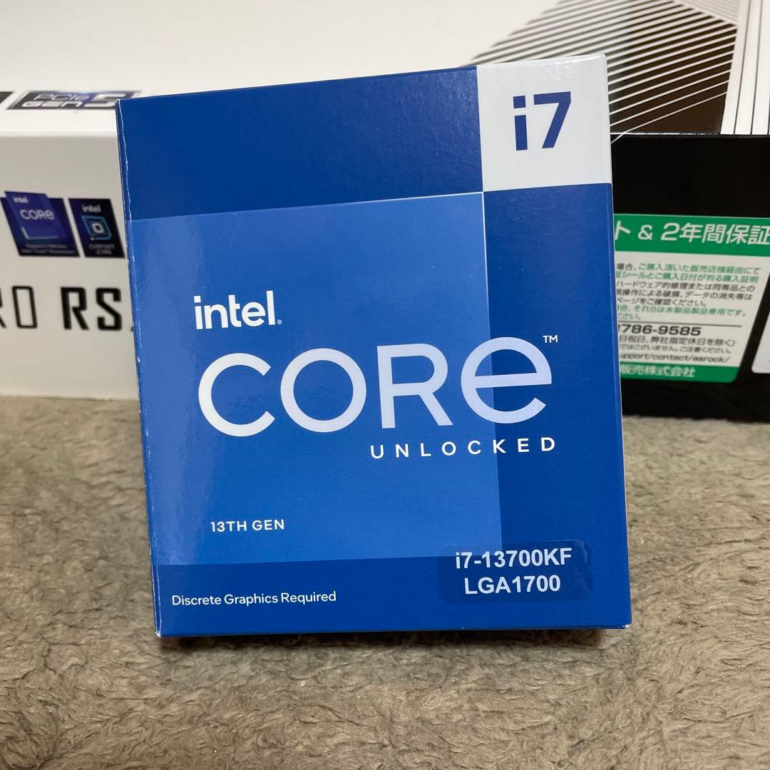 CORE i7 13700KFとASRock Z790 PRO RS/D4