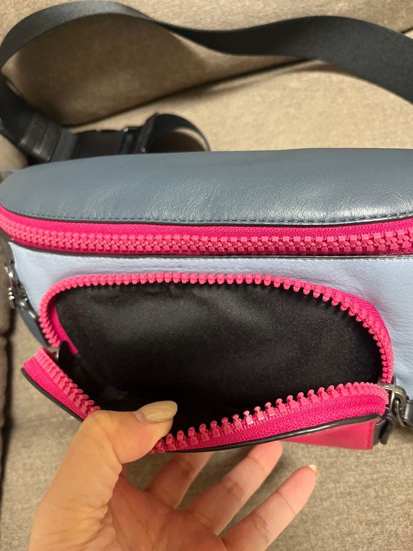 COACH ボディバッグ ピンク/グレー　ウエストポーチ