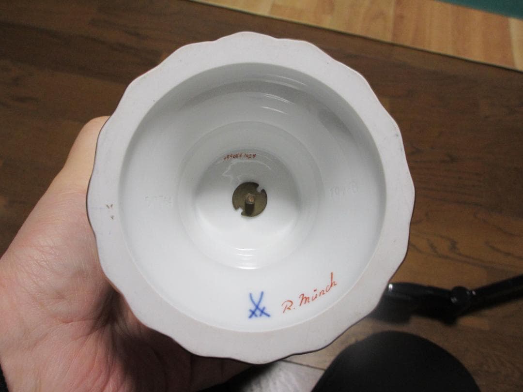 マイセン Meissen 花瓶 R.Münch絵付け 金彩 高さ26.5cm