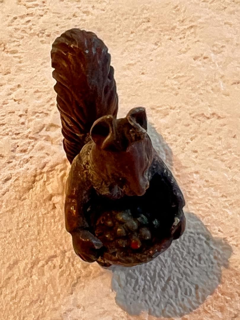 ビエナブロンズ　リスのフィギュア　ミニチュア