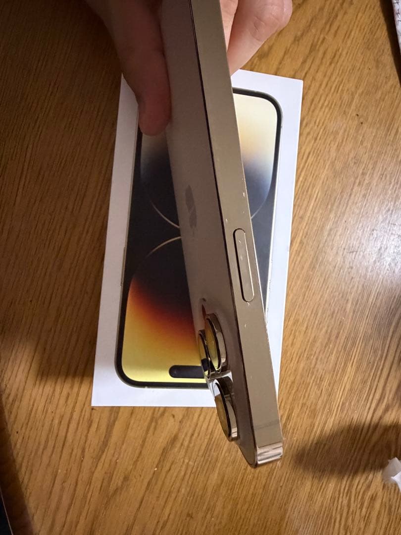 iPhone 14 Pro 本体　ゴールド　128GB 箱付き　純正ケーブル付