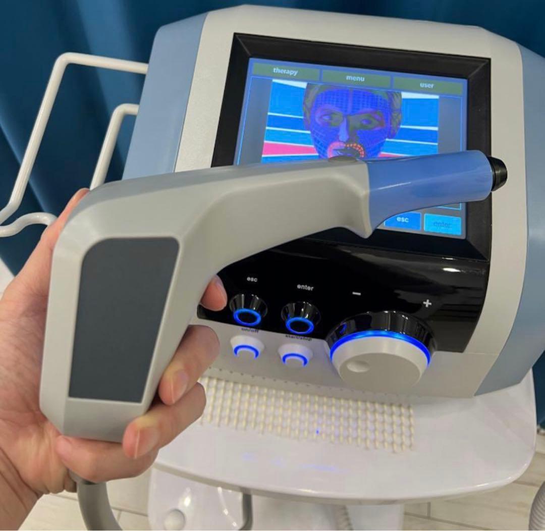 ハリ、ツヤ、リフトアップ　しわ除去　脂肪減少機　エクシ