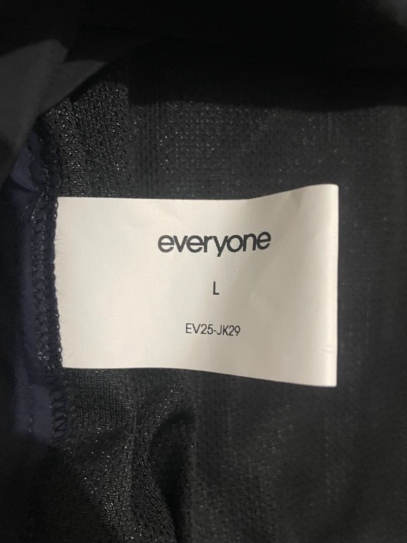 エブリワン　two-tone light weight nylon jacket