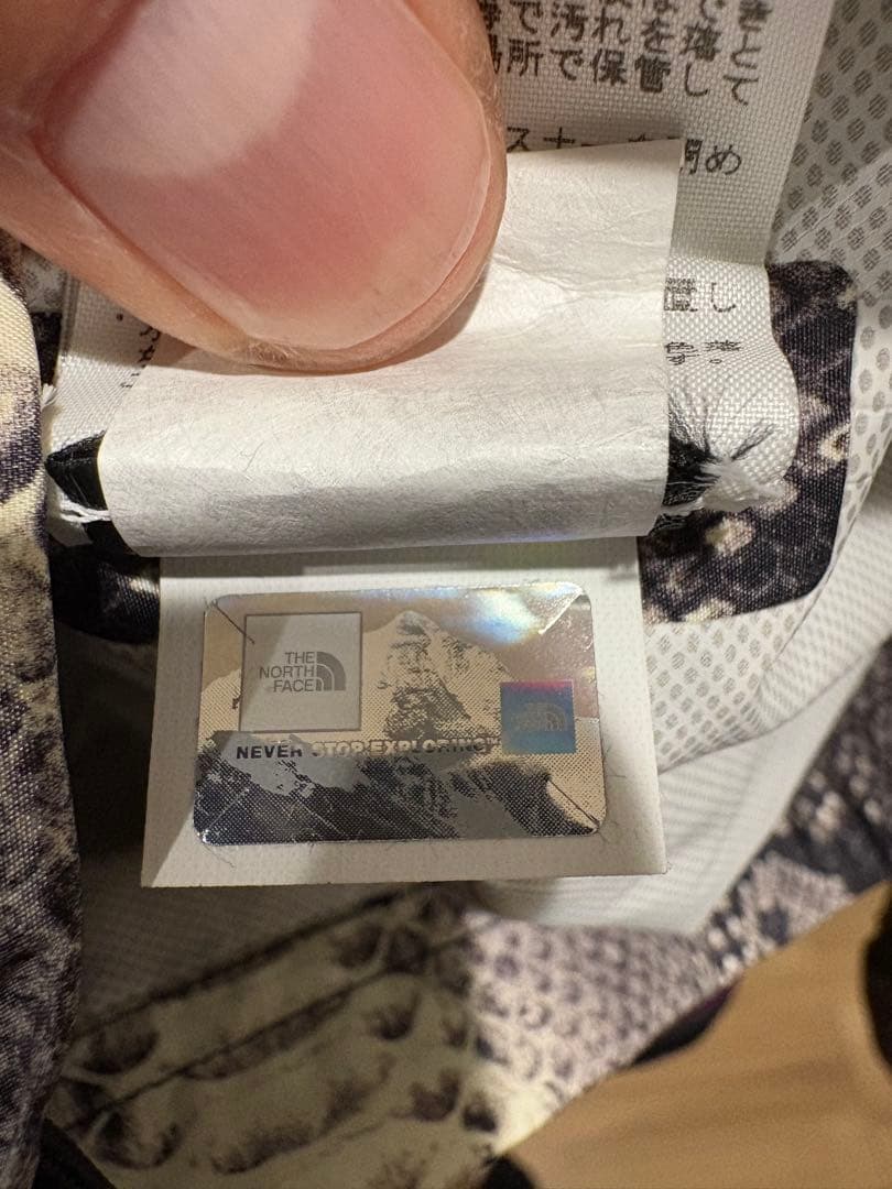 値下げ　supreme north face コーチジャケット　スネーク m