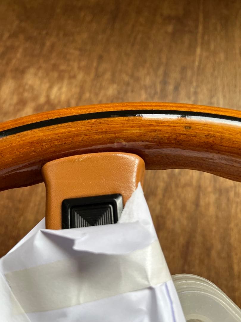 イタルボランテ　ウッドステアリング　36・5cm 中古品