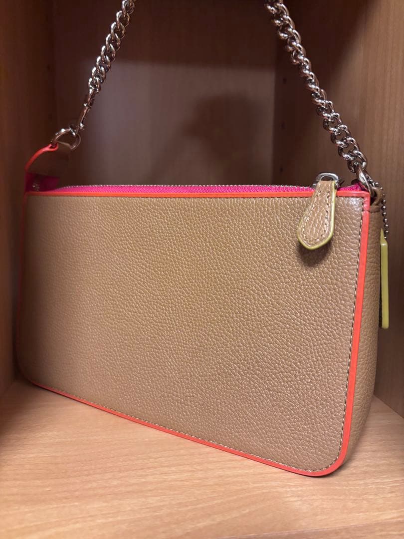 COACH ベージュ ピンク ショルダーバッグ、ハンドバッグ