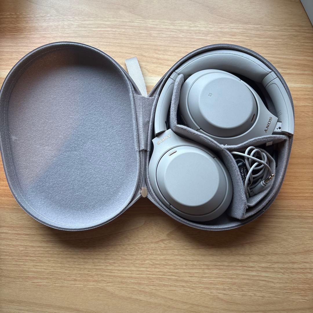 SONY WH-1000XM4 ワイヤレスノイズキャンセリングヘッドホンシルバー