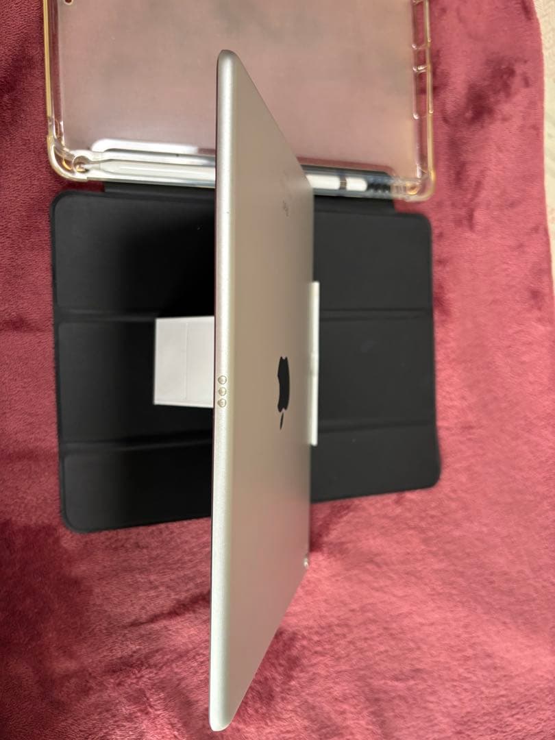 Apple iPad シルバー 9.7インチ カバーApplepencil付き