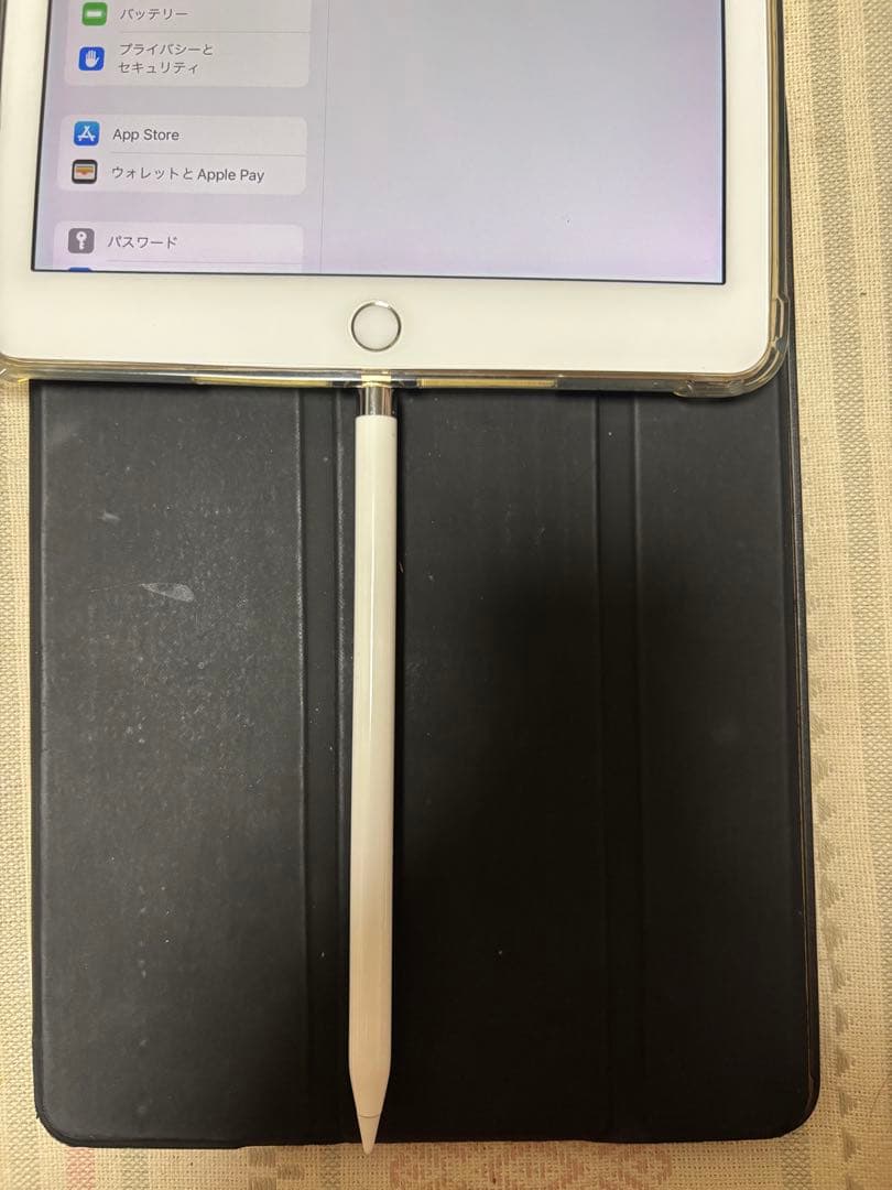 Apple iPad シルバー 9.7インチ カバーApplepencil付き