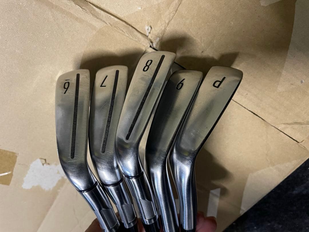 TaylorMade Qi アイアンセット