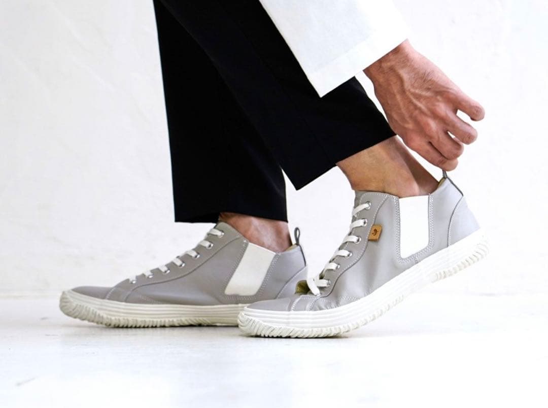 【新品未使用】カンガルーレザー素材サイドゴアモデル 【SPINGLE】SS