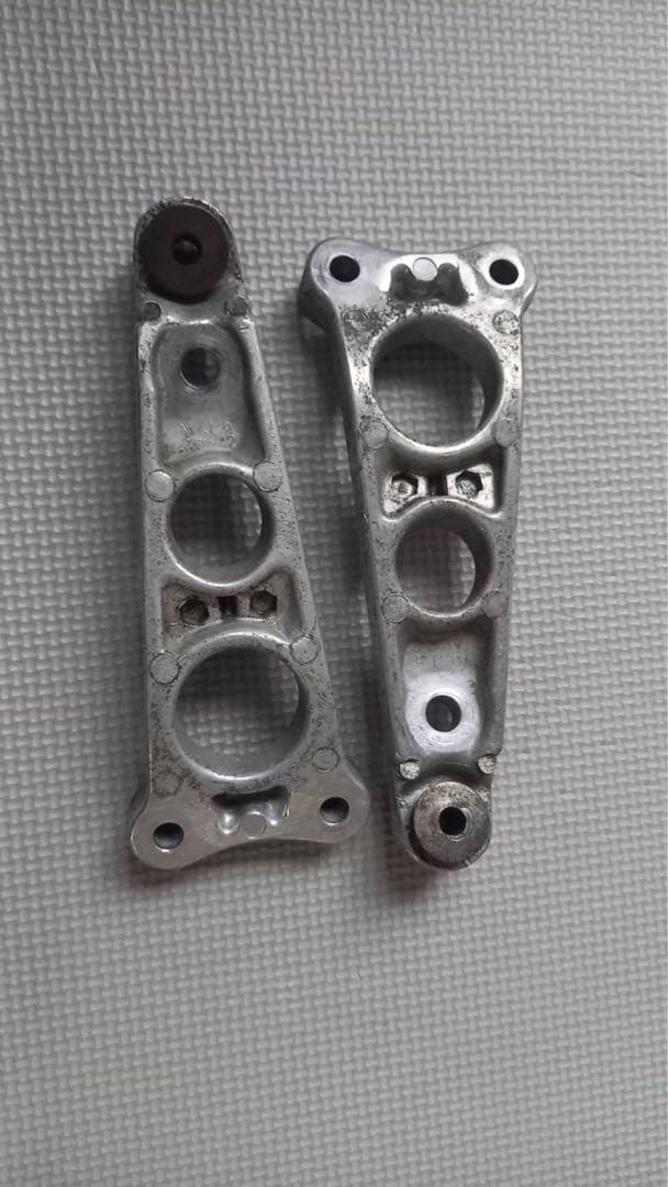 CBR４００Fヘッドライトステー、リアステップステー　純正