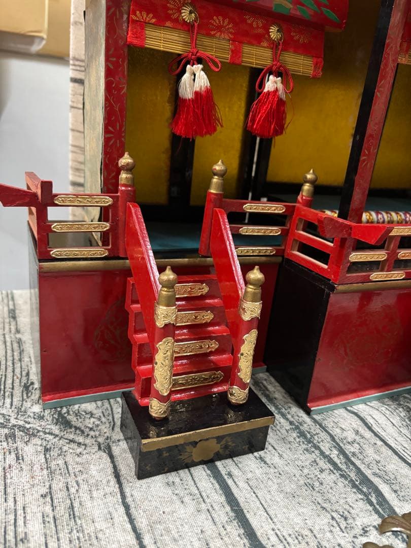 【ジャンク】平和殿　お雛様　置き方作り方不明　傷み大　アレンジ用　時代物　レトロ