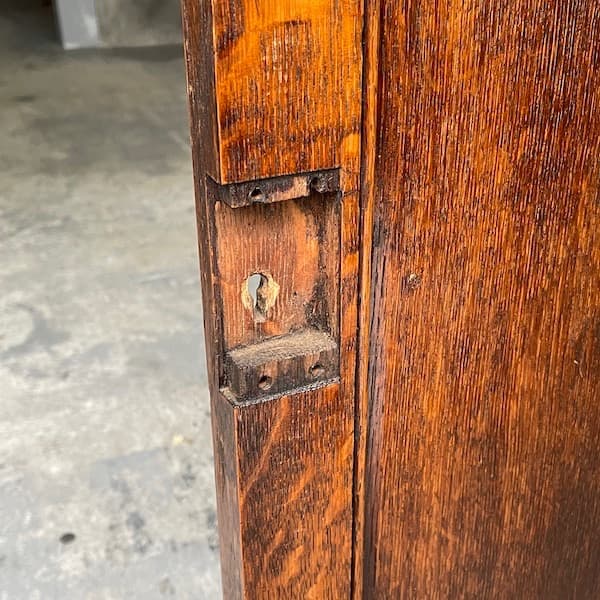 1880年頃　イギリスアンティーク　ミラーバックキャビネット　カップボード