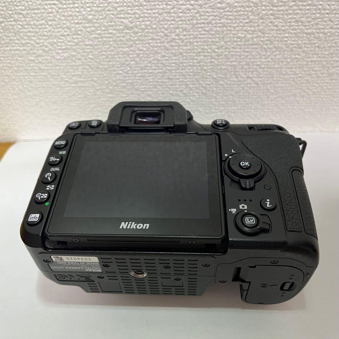 ニコン Nikon D7500 ★シャッター数：6769枚