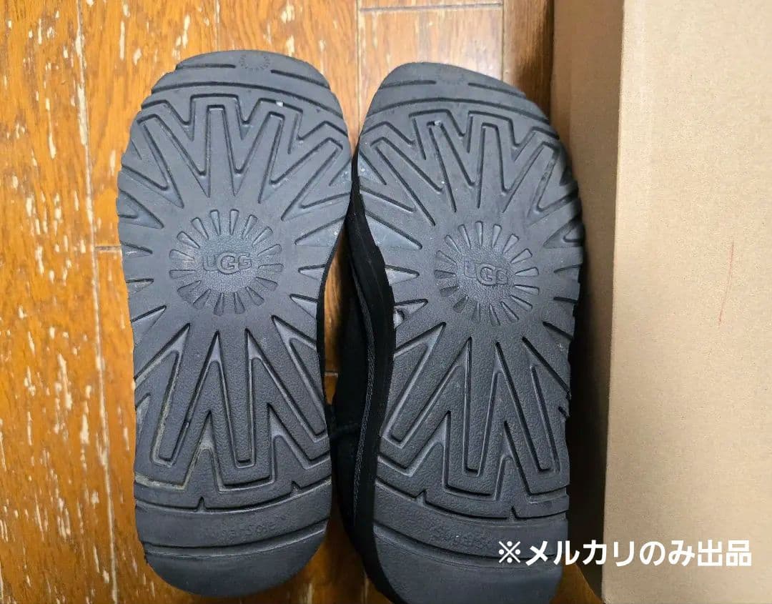 【みわ】UGG W クラシックウルトラミニプラットフォーム 厚底【黒】
