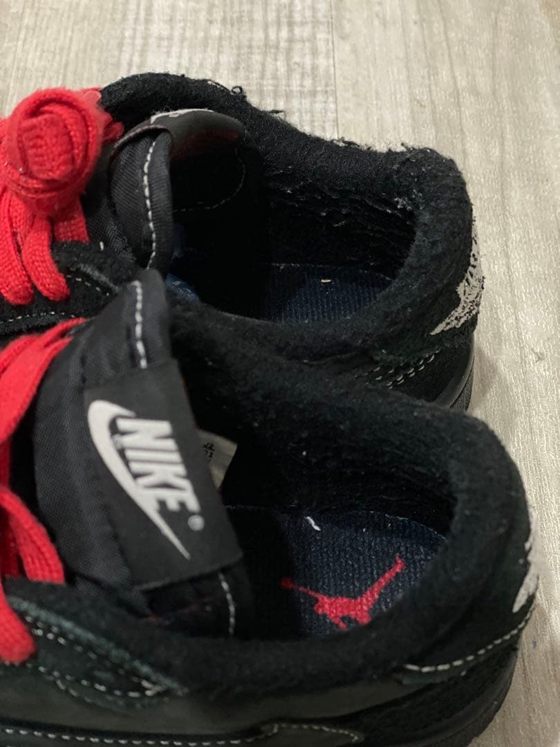 Travis Scott × Nike TD Blackphantom 17.5