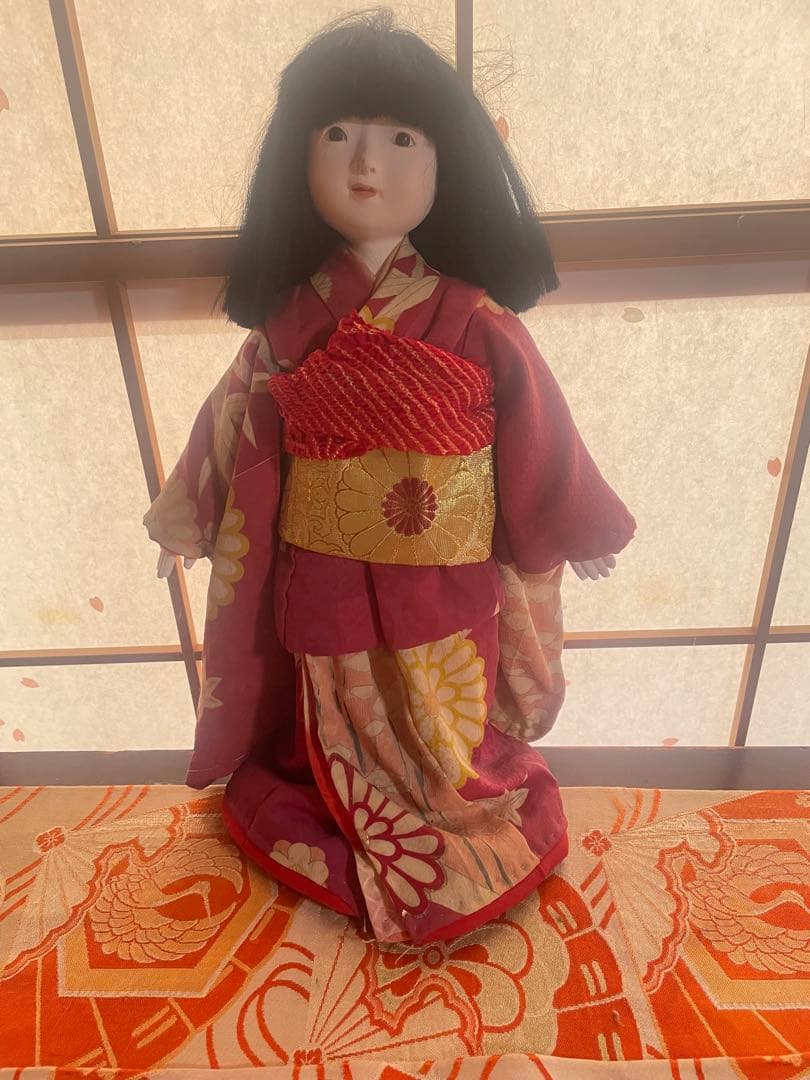 レアンティーク伝統的な可愛い女の子　日本人形 赤紫着物