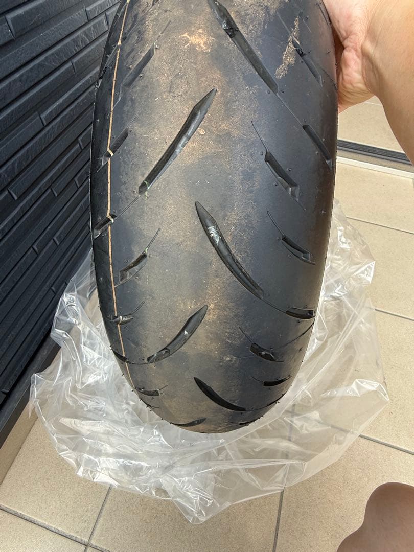 なおZ900RS純正ホイールゴールド