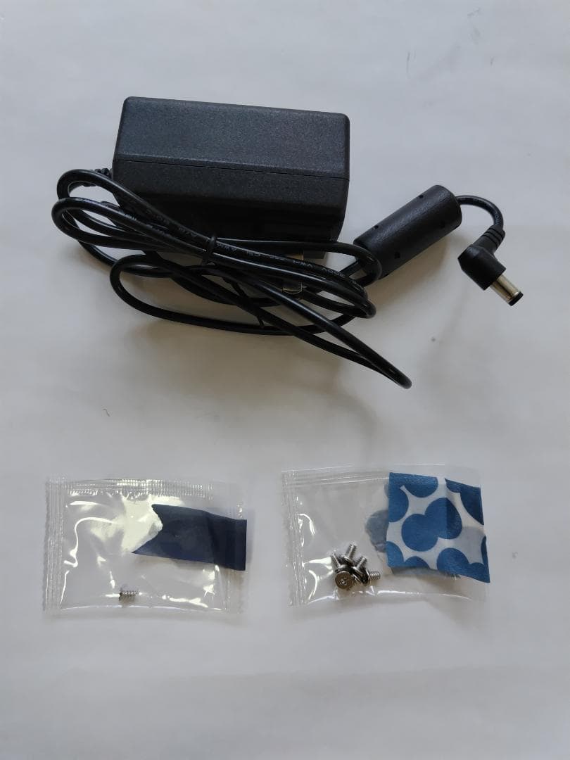 Synology NASキット 1ベイ DS120j/JP 本体とガイドセット