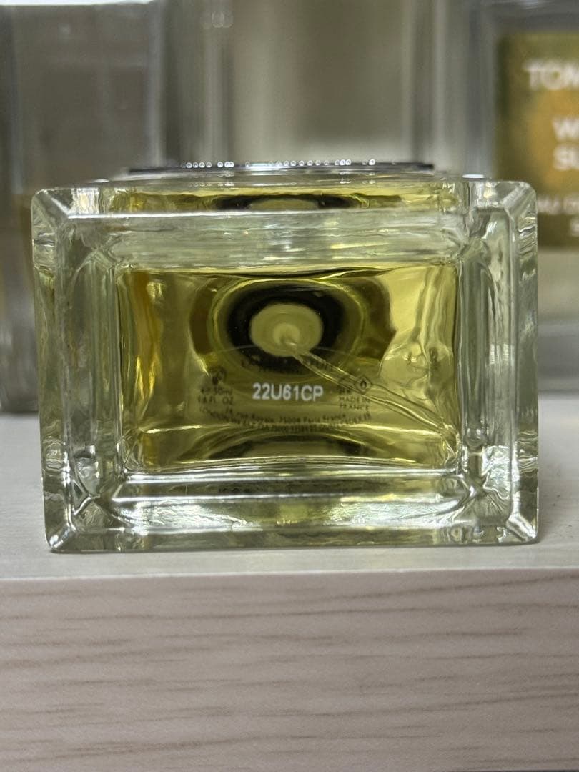 プラダ インフュージョン イリス オードパルファム 50ml