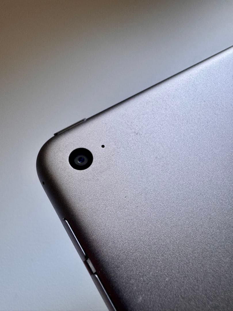 Apple iPad mini 4 スペースグレー 本体 128GB WIFI