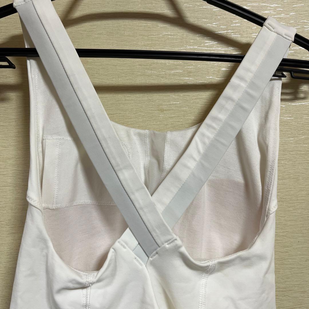 ルルレモン　テニスウェア