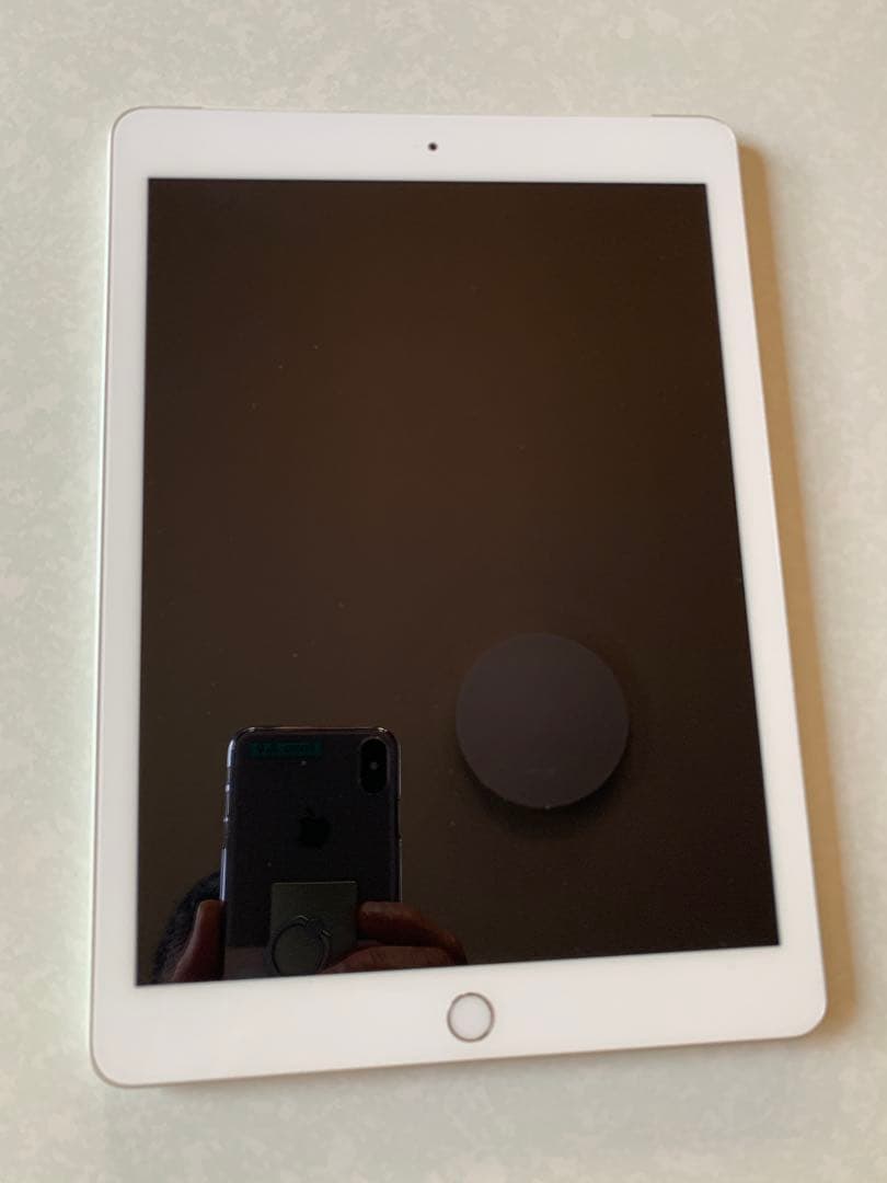 iPad (第5世代) wifi&cellular 32GB SIMフリー本体