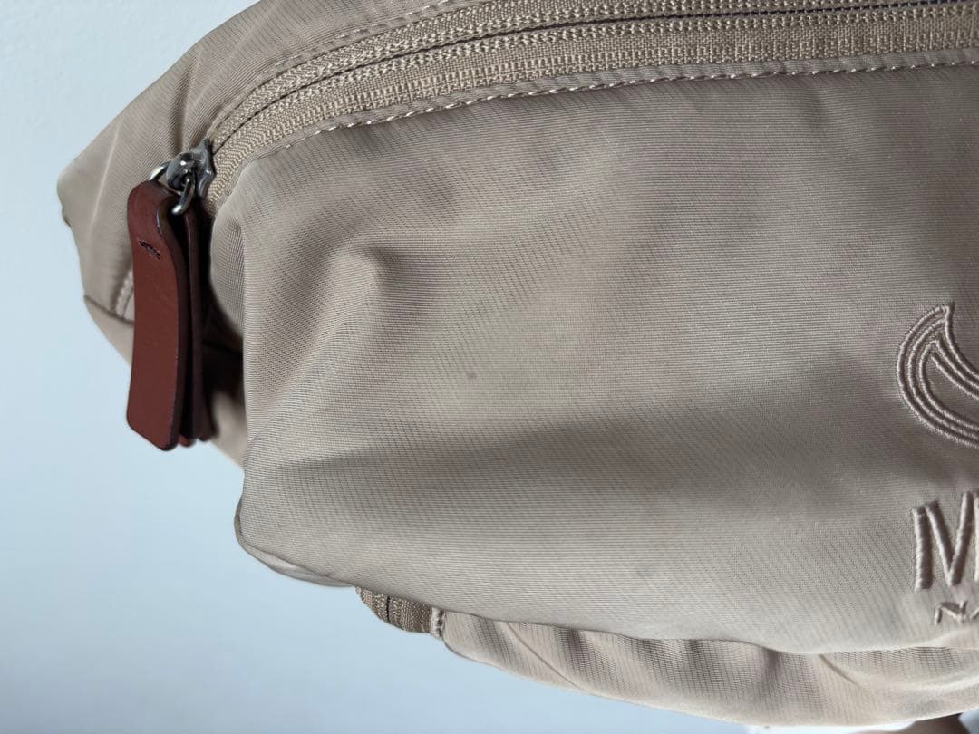 ノルンマーニ　Mani ヒップシート 抱っこベルト　ベージュ　ノルン　マーニ