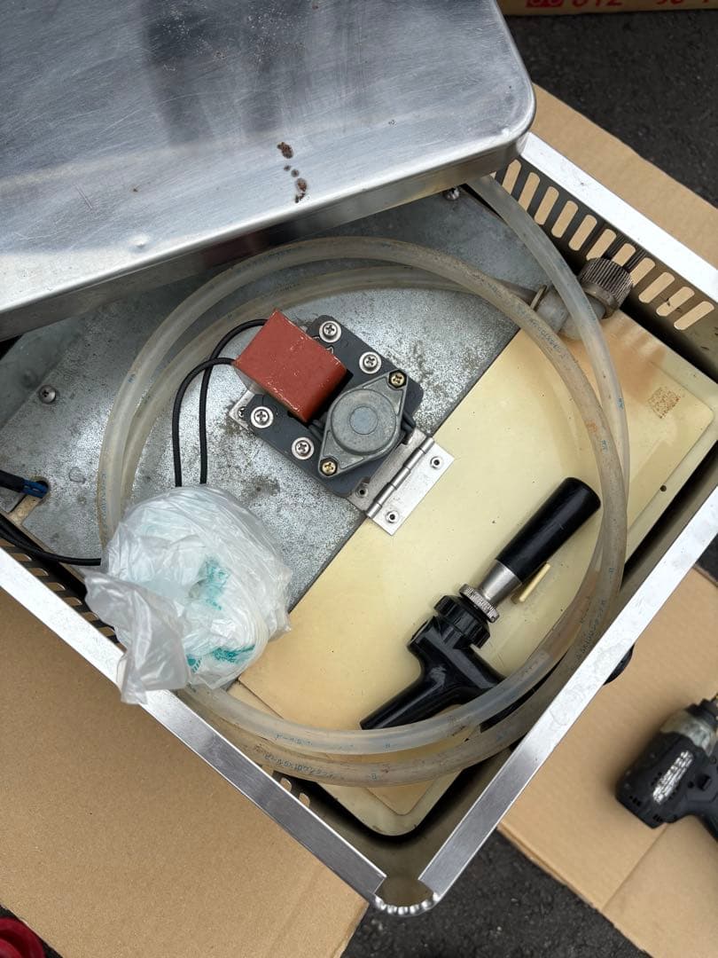 アサヒビールサーバー　通電確認済み