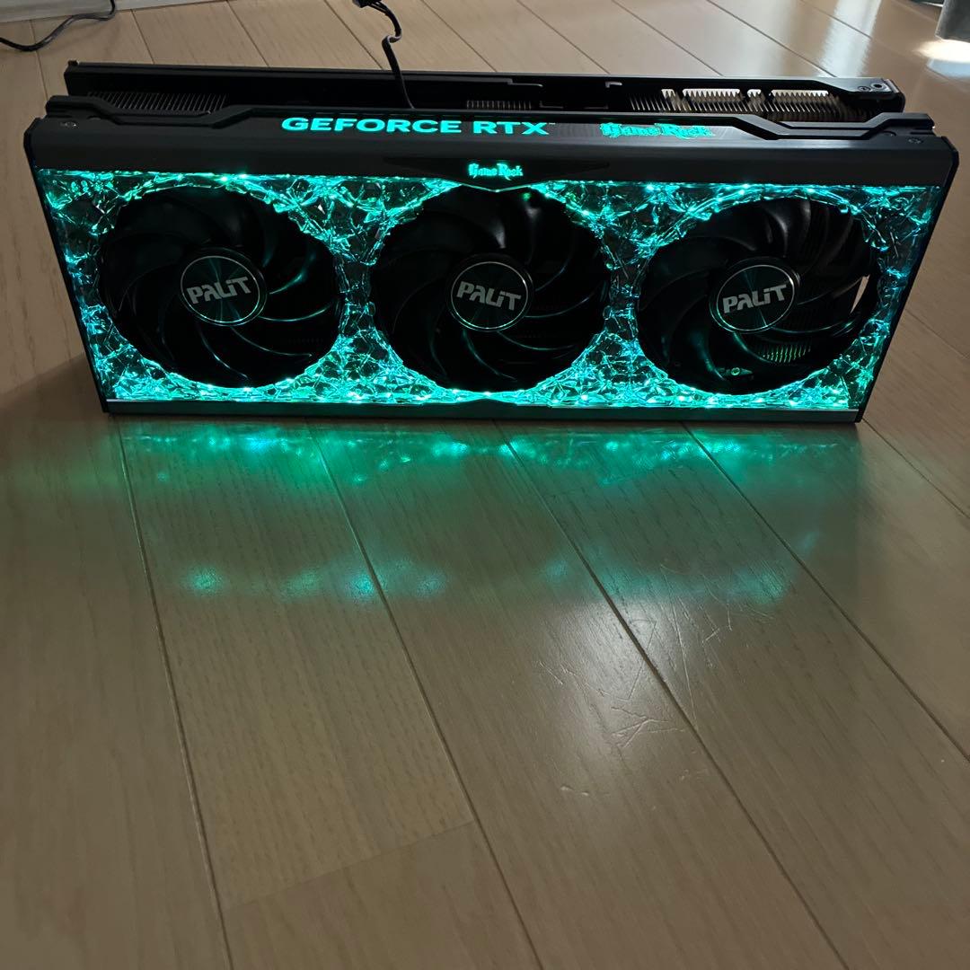 palit RTX 4090 ヒートシンク　ファン　バックプレート　　LED