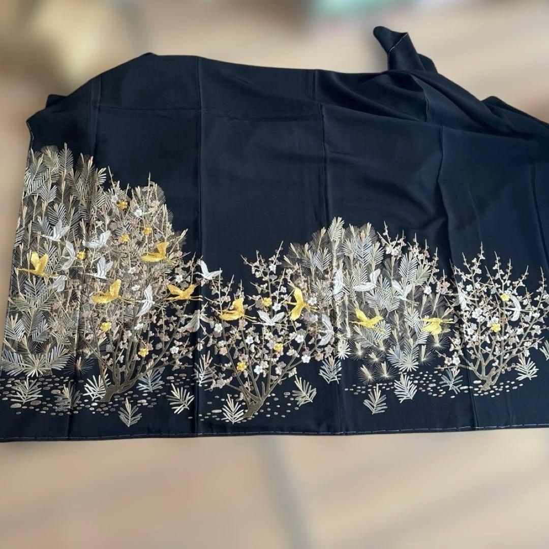 きみ　松と鶴　総刺繍　黒留袖