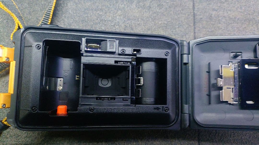 【美品】Canon キャノン AS-6 防水カメラ フィルムカメラ 　OD135