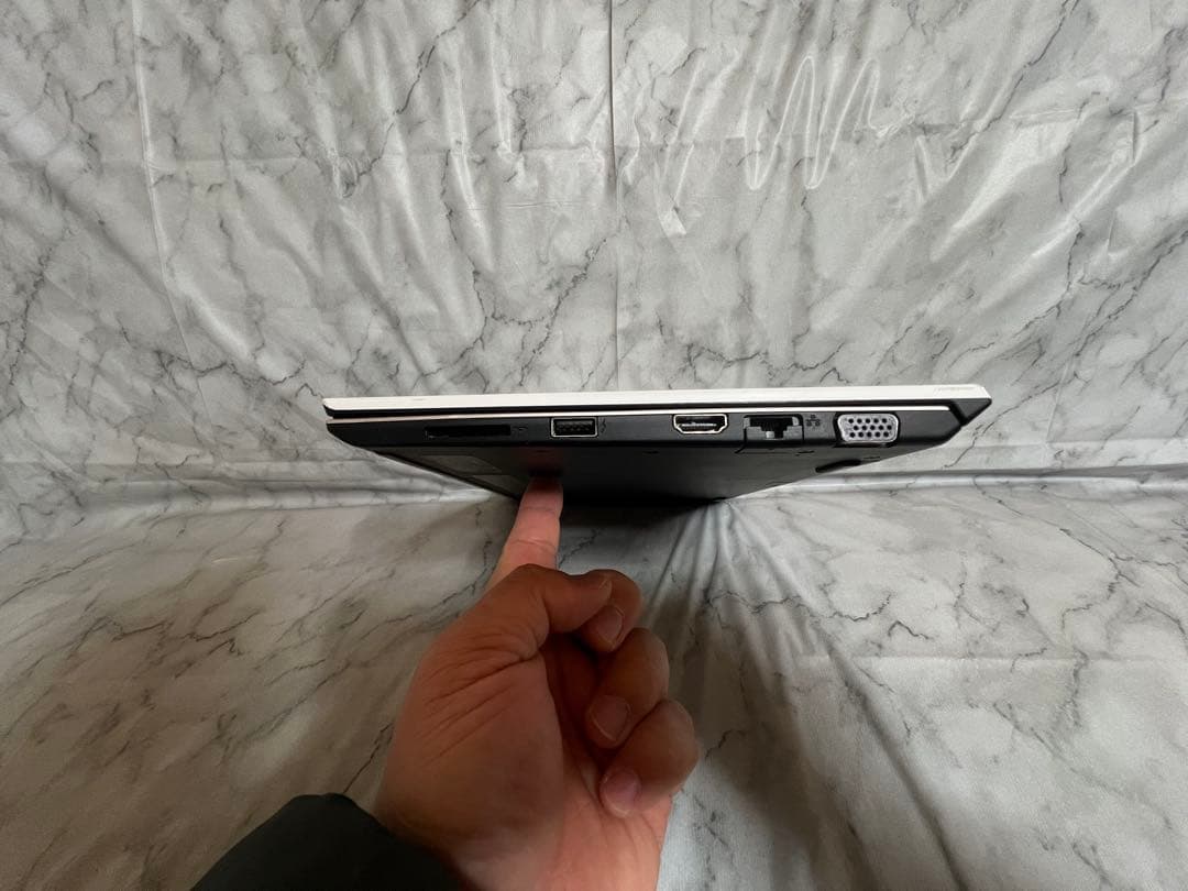 VAIO VJPF11C11N　8GB / 256 GB