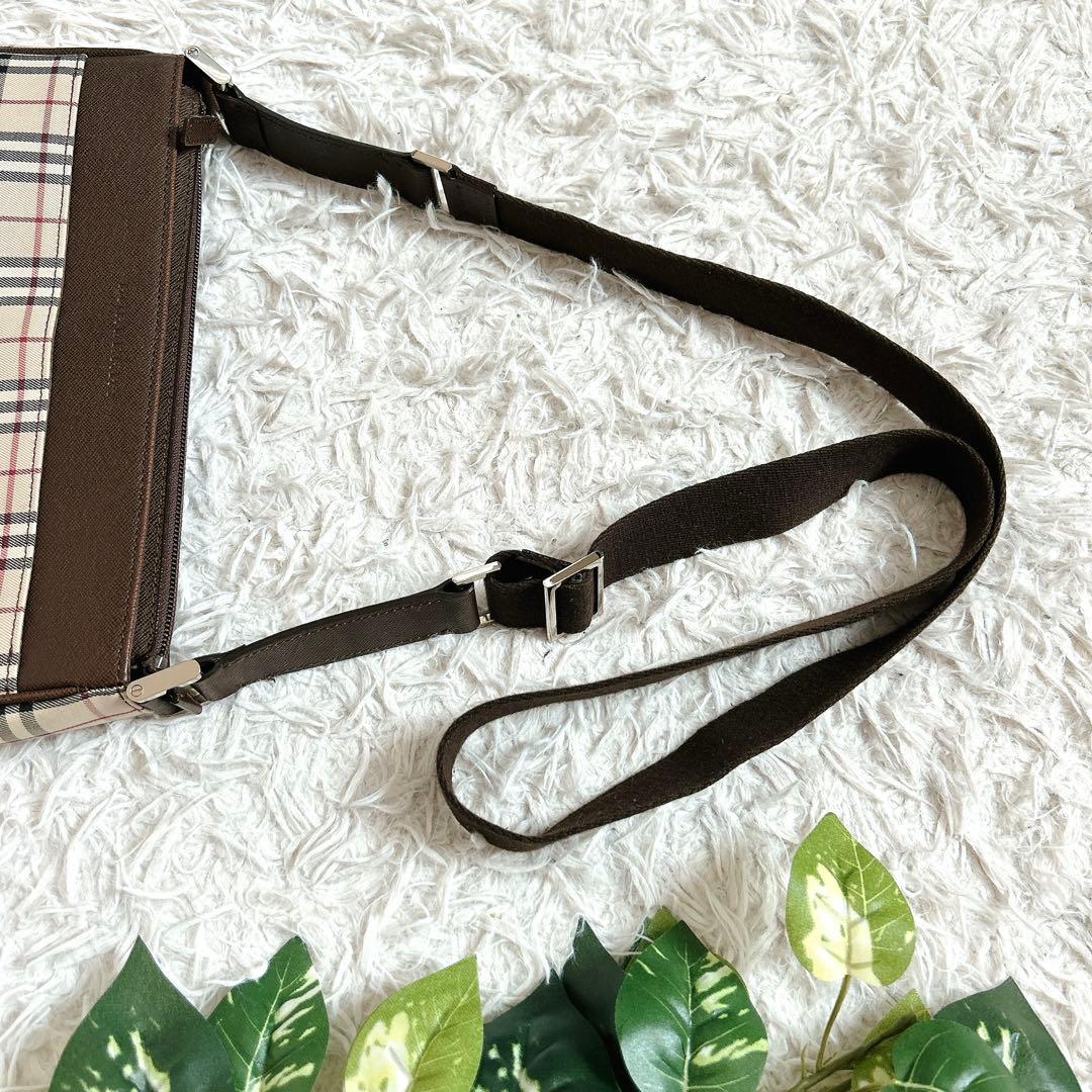 美品⁂バーバリー⁂ショルダーバッグ　キャンバスレザー　ノバチェック　ブラウン