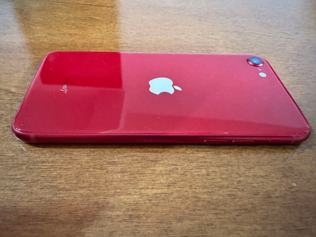 Apple iPhone SE (赤) 64GB 本体 美品動作品 SIMフリー