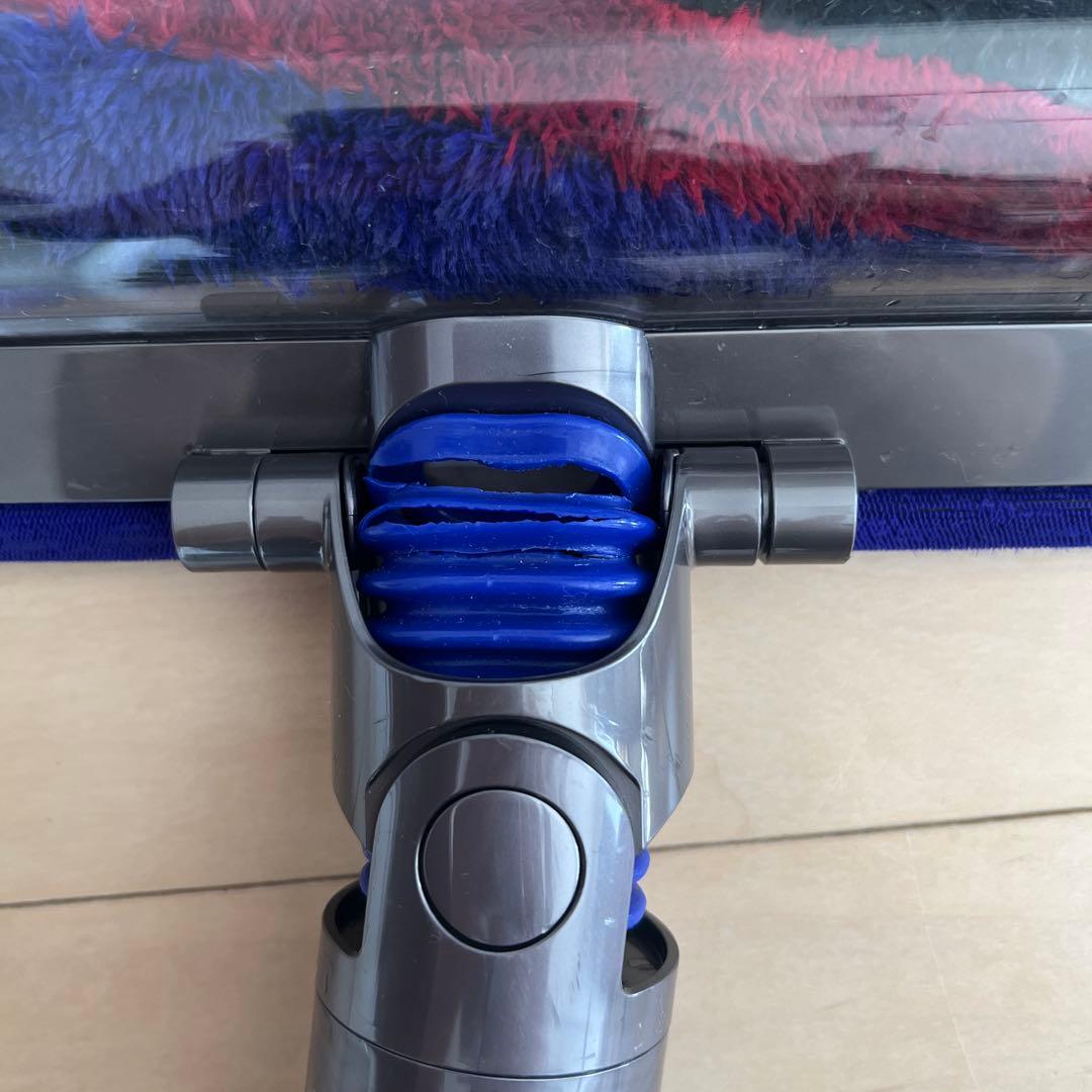 ダイソン Dyson コードレスクリーナー SV18FF 掃除機　充電スタンド付