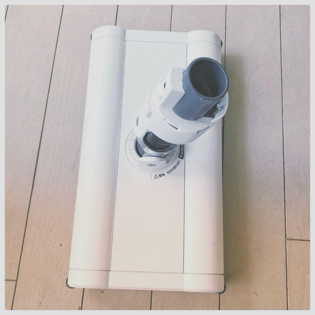 バルミューダ　コードレス掃除機　白　秀逸なデザイン おしゃれ