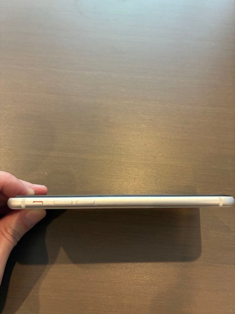 【美品】Apple iPhone SE (第3世代) 64GB