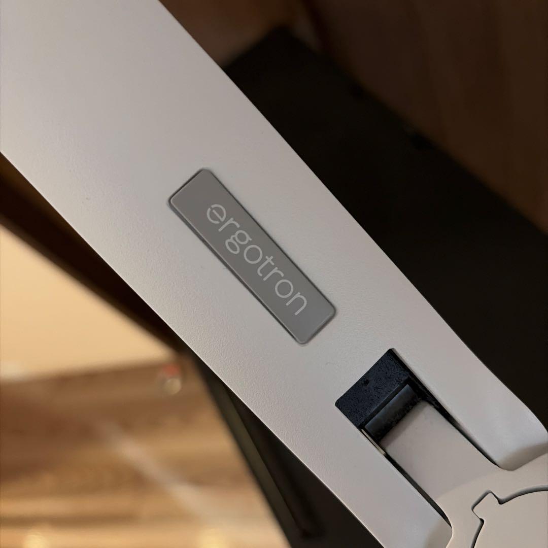 ergotron モニターアーム 調整可能 ホワイト