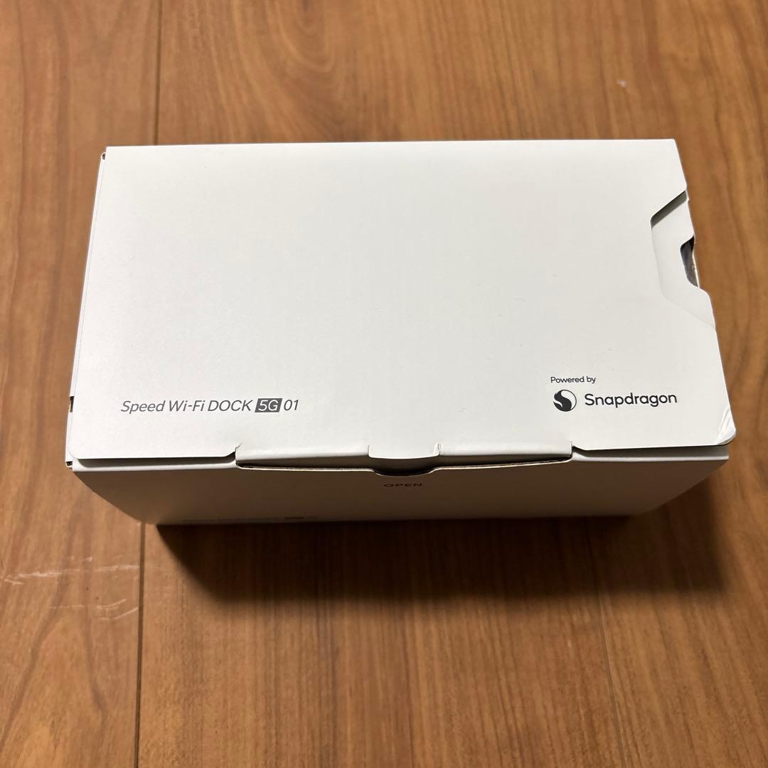 Speed Wifi DOCK 5G 01 本体