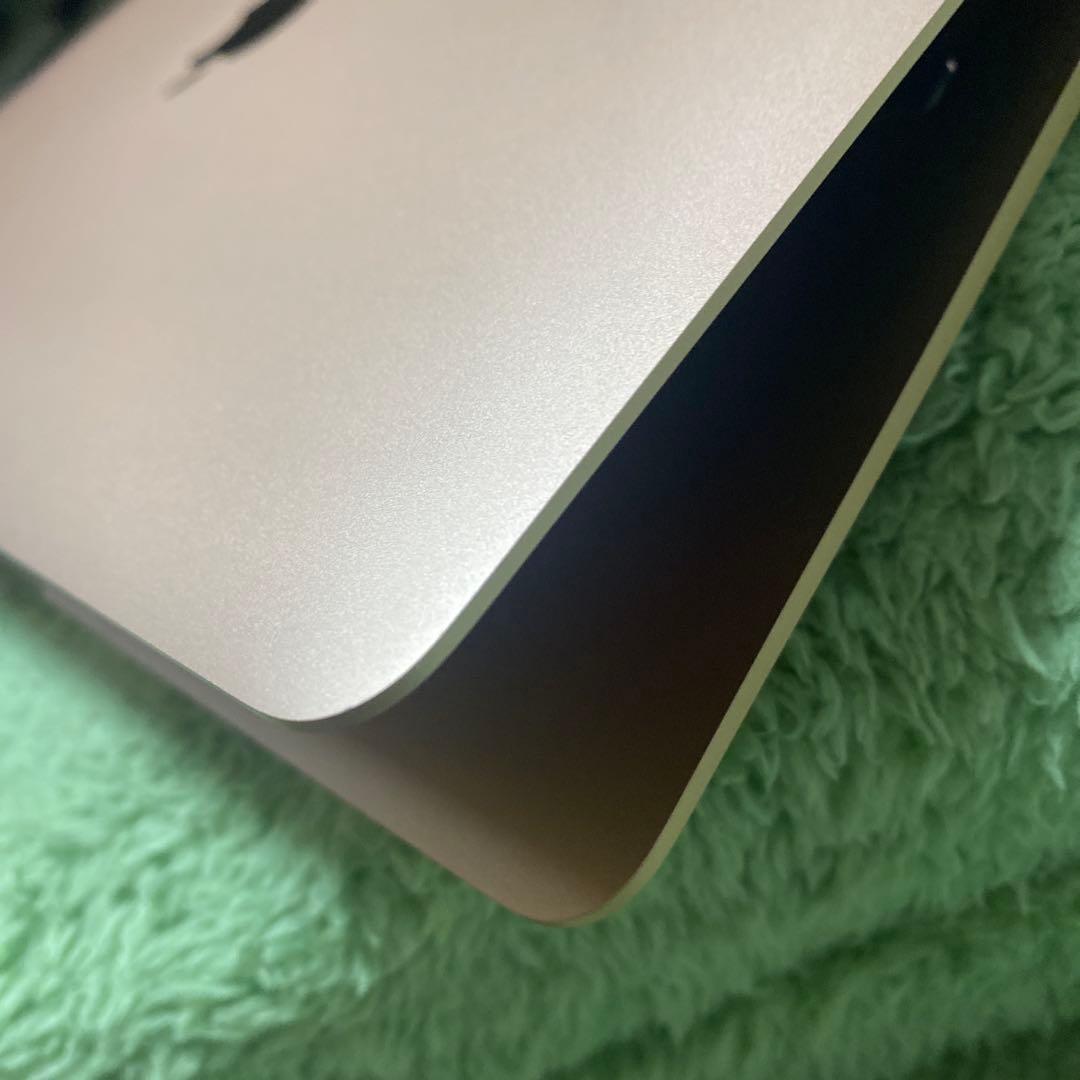 な*な様 限定値下げ　M1 MacBookAir 16GB 1TB バッテリー1