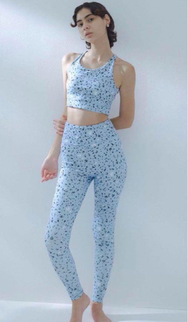 タグ付き新品4点セットemmiyogaハッピーウェルネスセット水色0